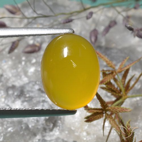 4.02ct Natural Deep Yellow Agate, Oval, Translucent